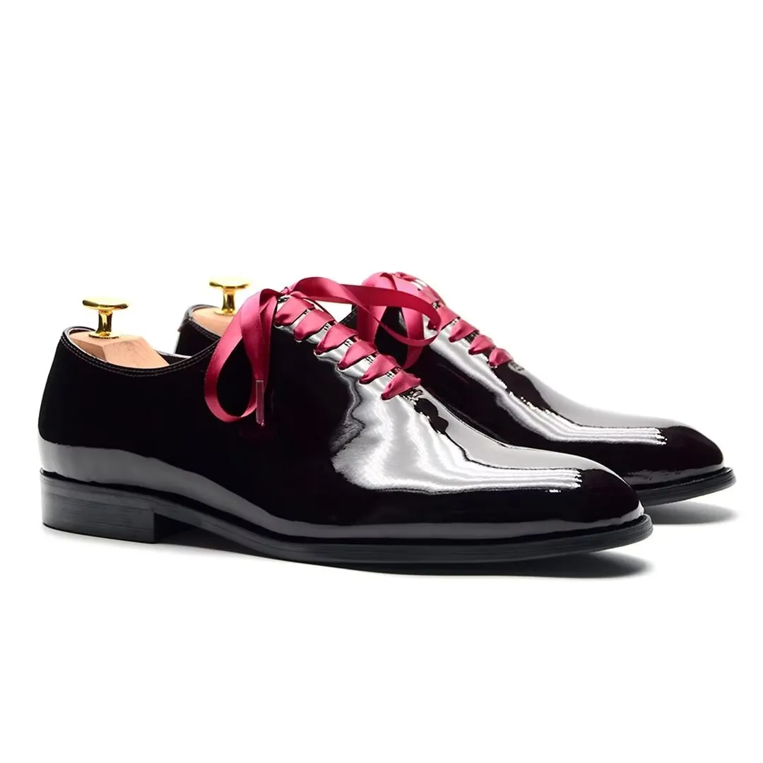 Diamoré Timeless Lace-Up Treasures