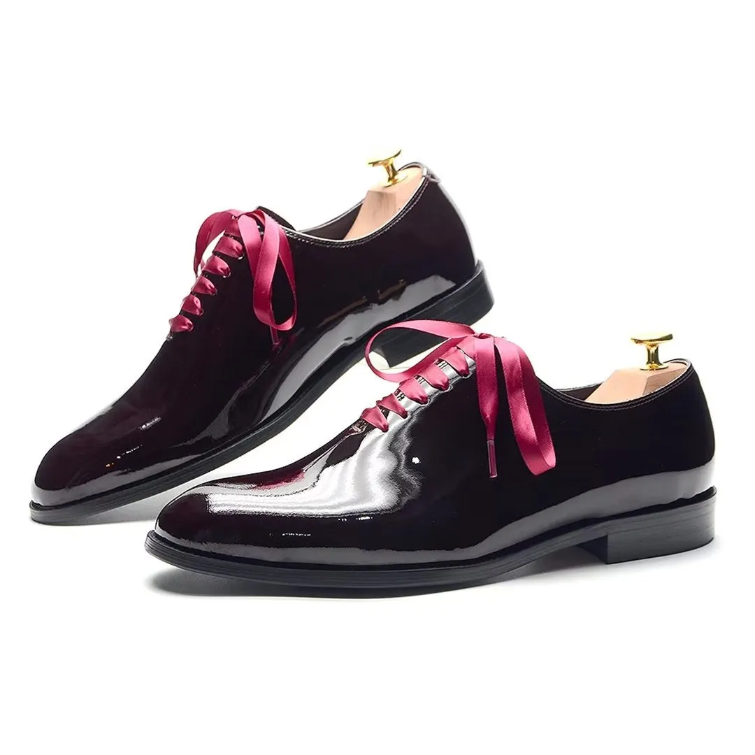 Diamoré Timeless Lace-Up Treasures
