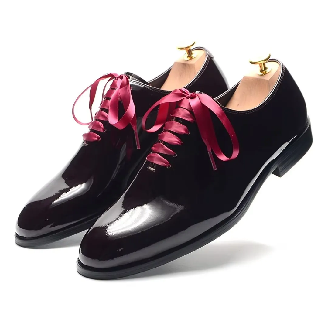 Diamoré Timeless Lace-Up Treasures