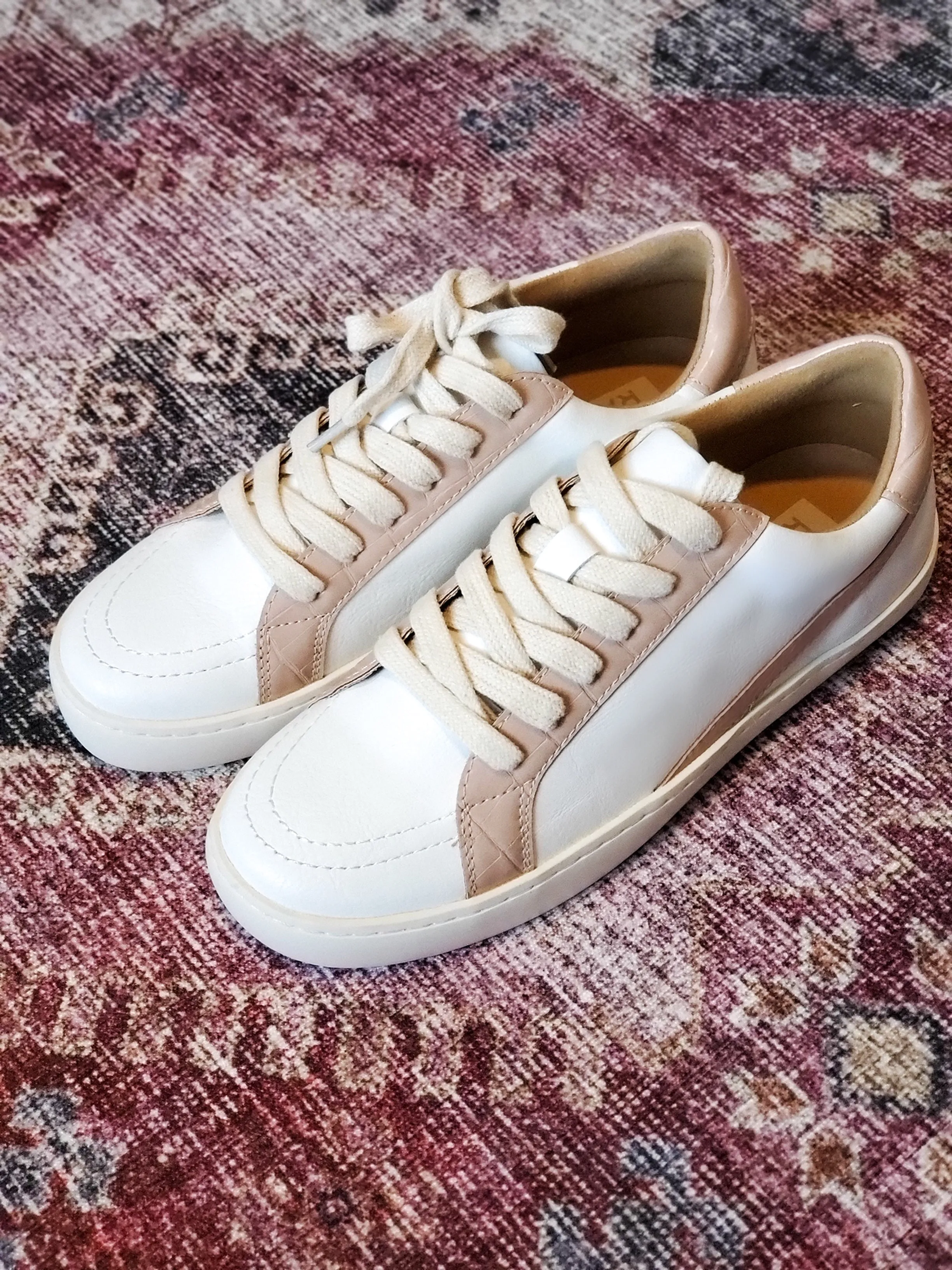 MiiM Low Top Street Sneaker