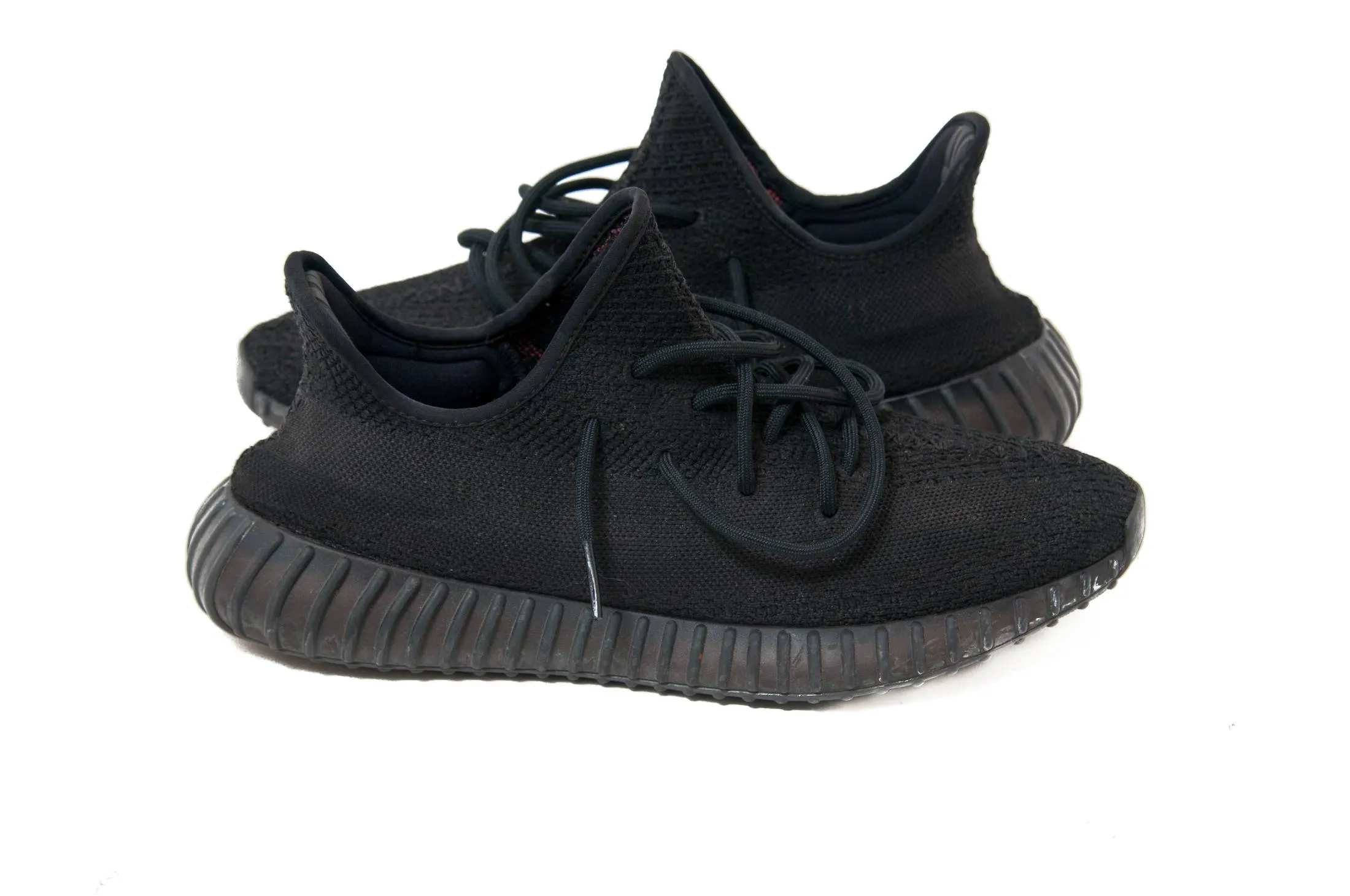 Yeezy Boost 350 V2 Core Black Red